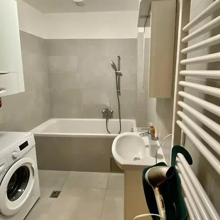 דירה Aurion Cozy 2br Near Castle - Parking - Up To 6 Guests *