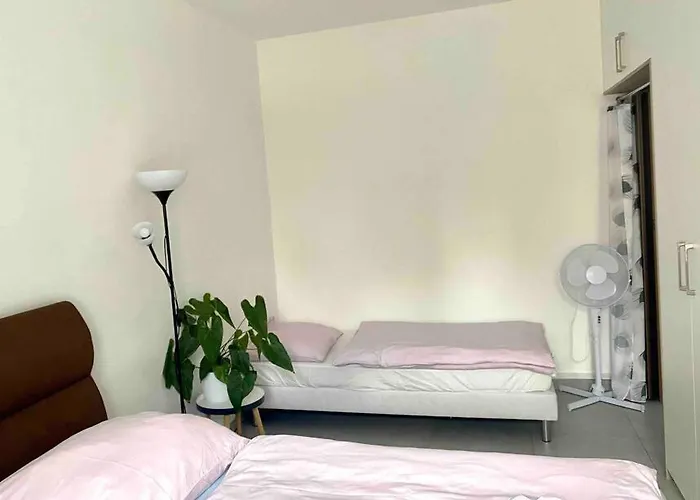 Aurion Cozy 2br Near Castle - Parking - Up To 6 Guests *